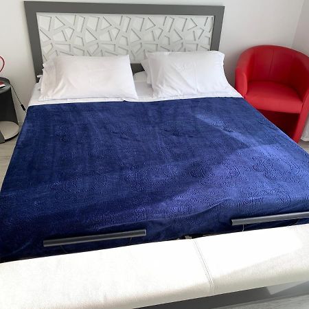 B&B Kelly Plus Λωζάνη Εξωτερικό φωτογραφία